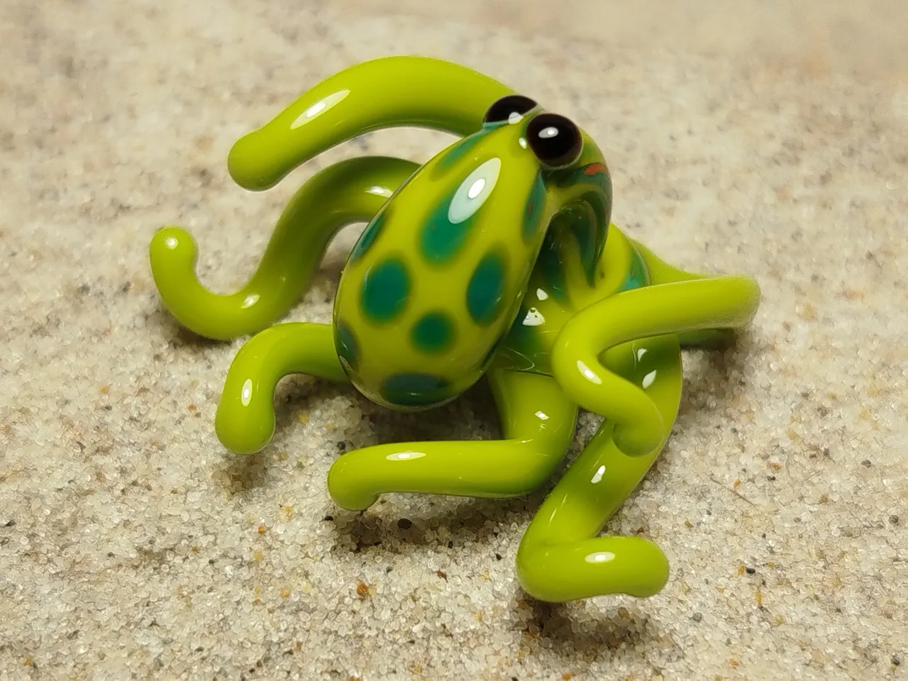 Skleněná figurka zelené chobotnice