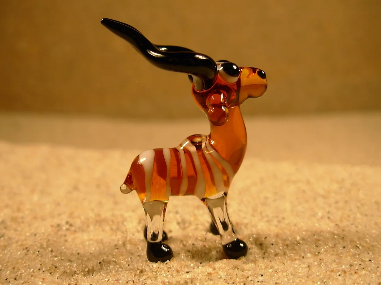 Skleněná figurka antilopy kudu