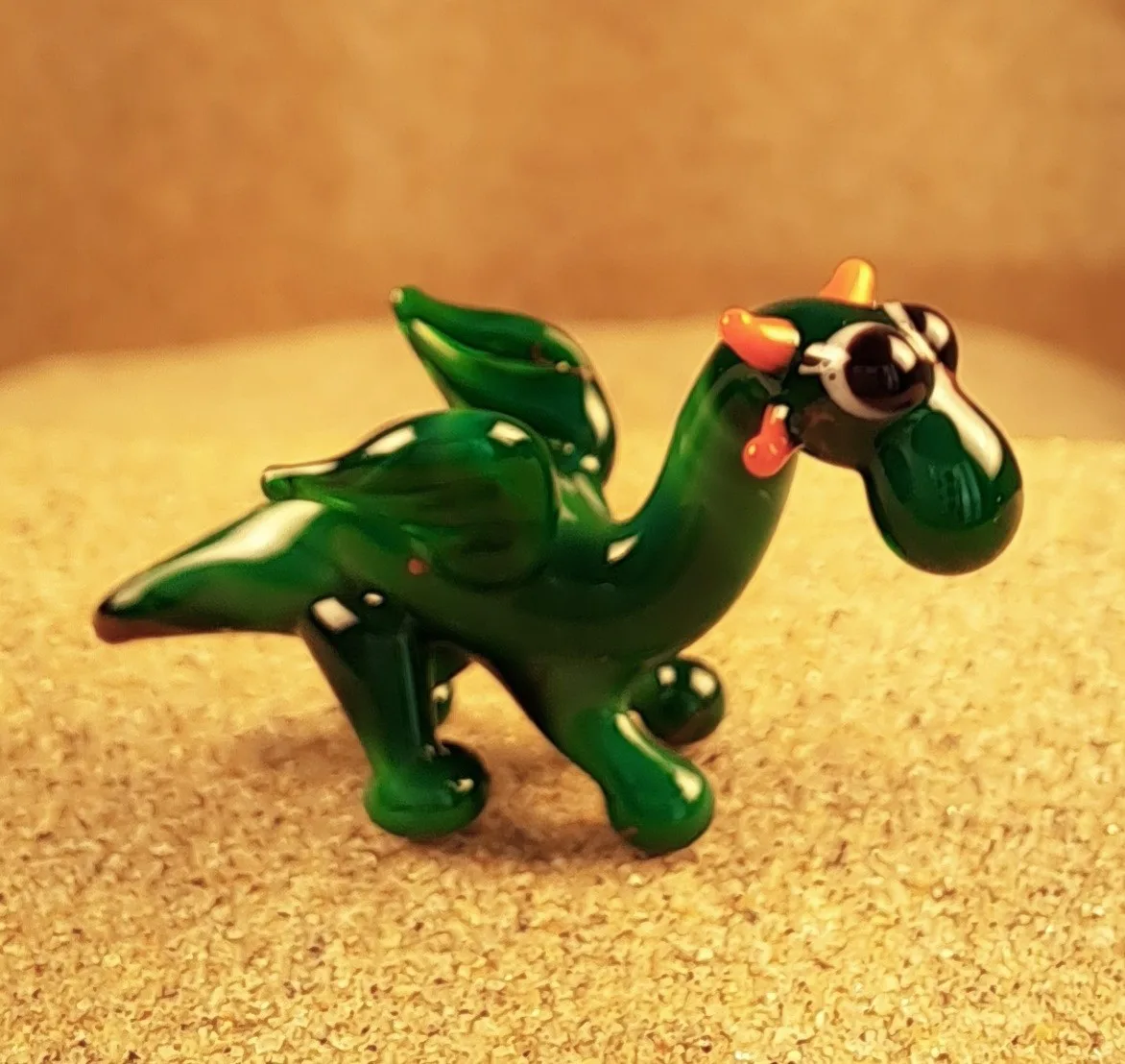Skleněná figurka zeleného draka