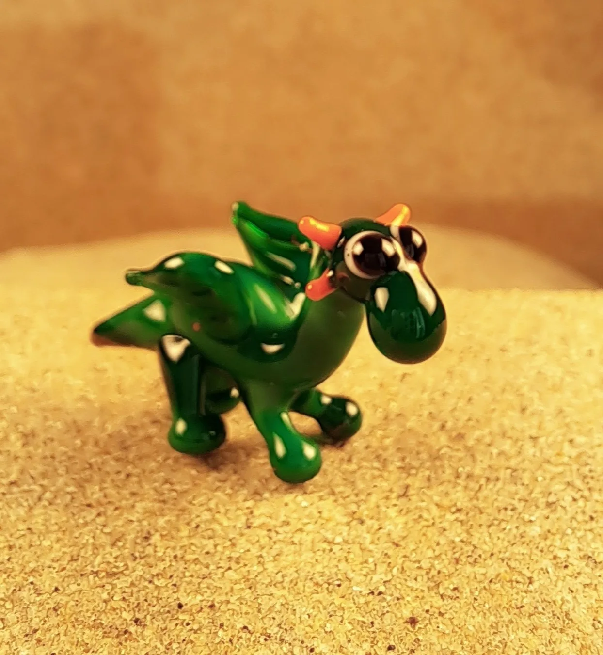 Skleněná figurka zeleného draka