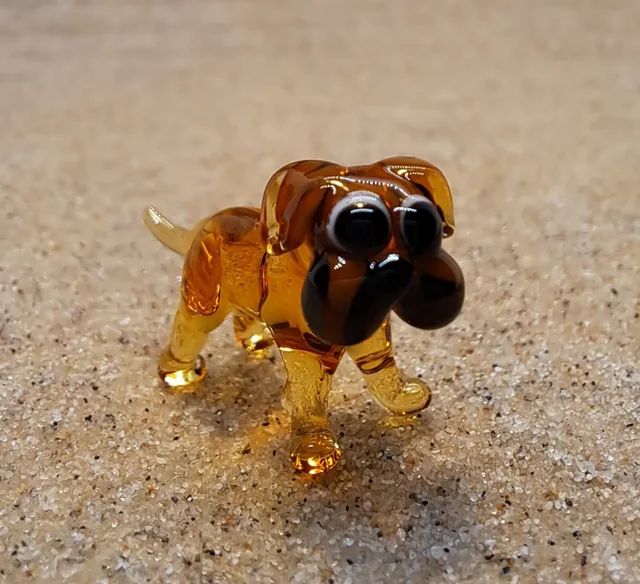 Skleněná figurka boxera