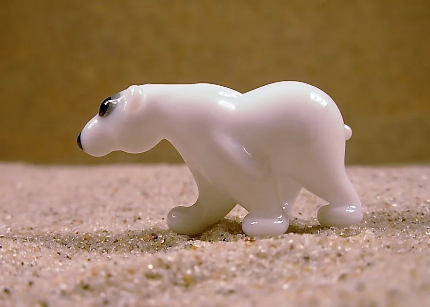 Skleněná figurka ledního medvěda