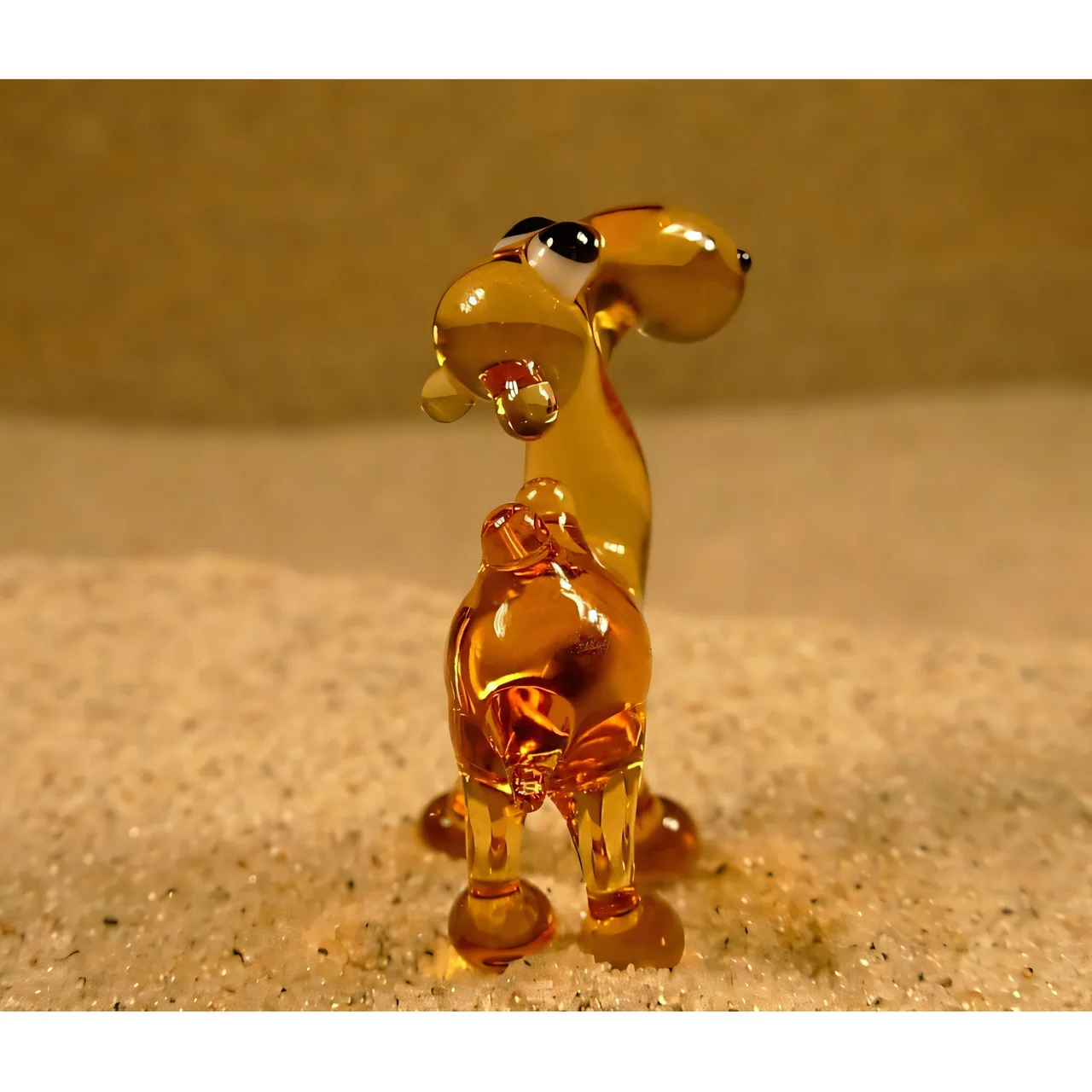 Skleněná figurka velblouda