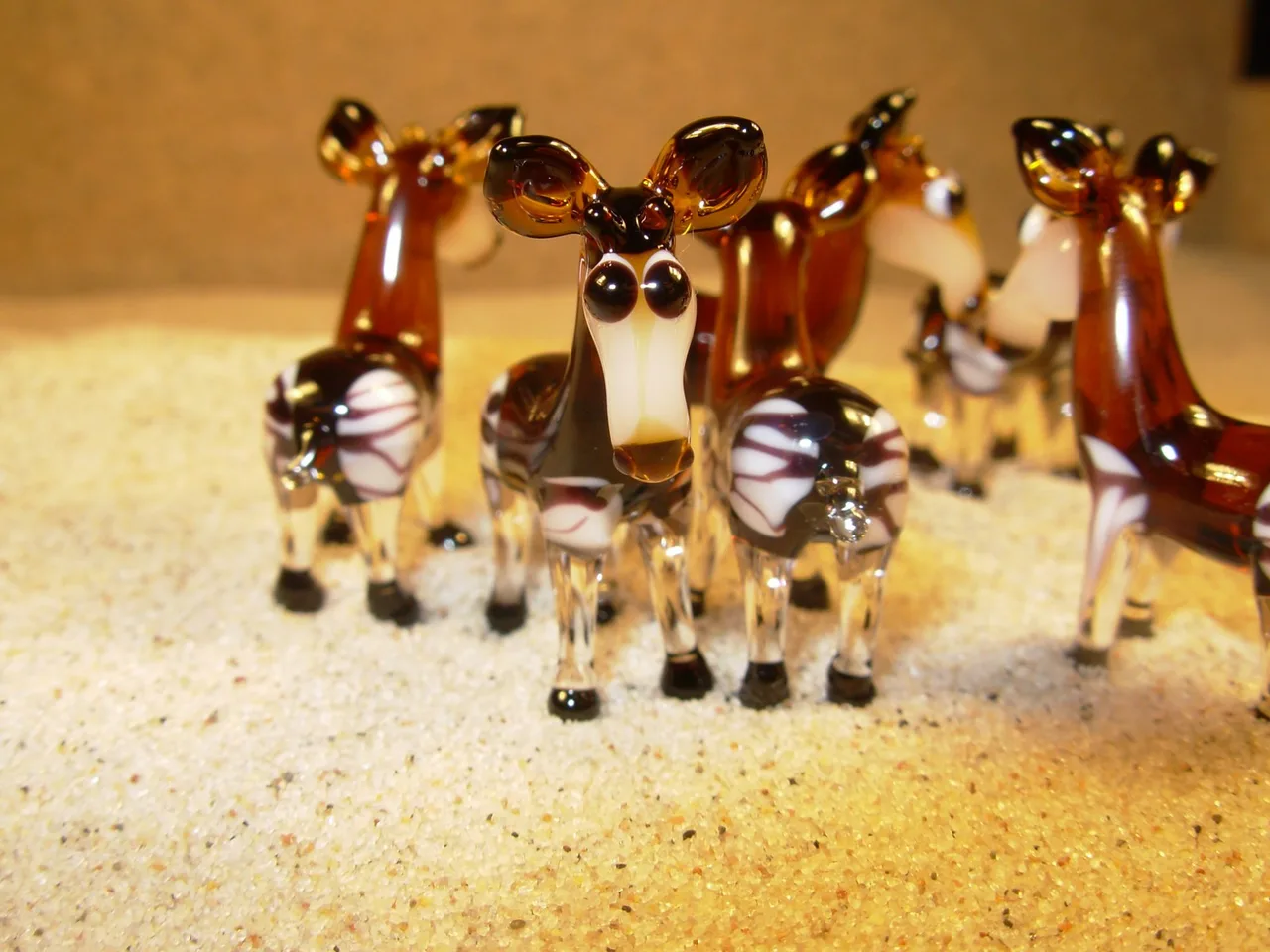 Skleněná figurka okapi