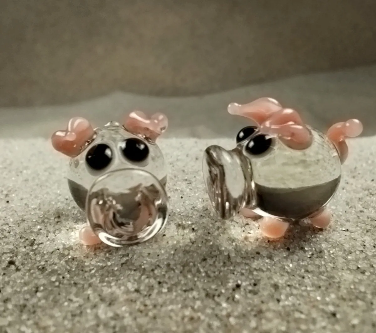 Skleněná figurka růžového prasátka
