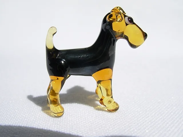 Skleněná figurka erdelteriéra