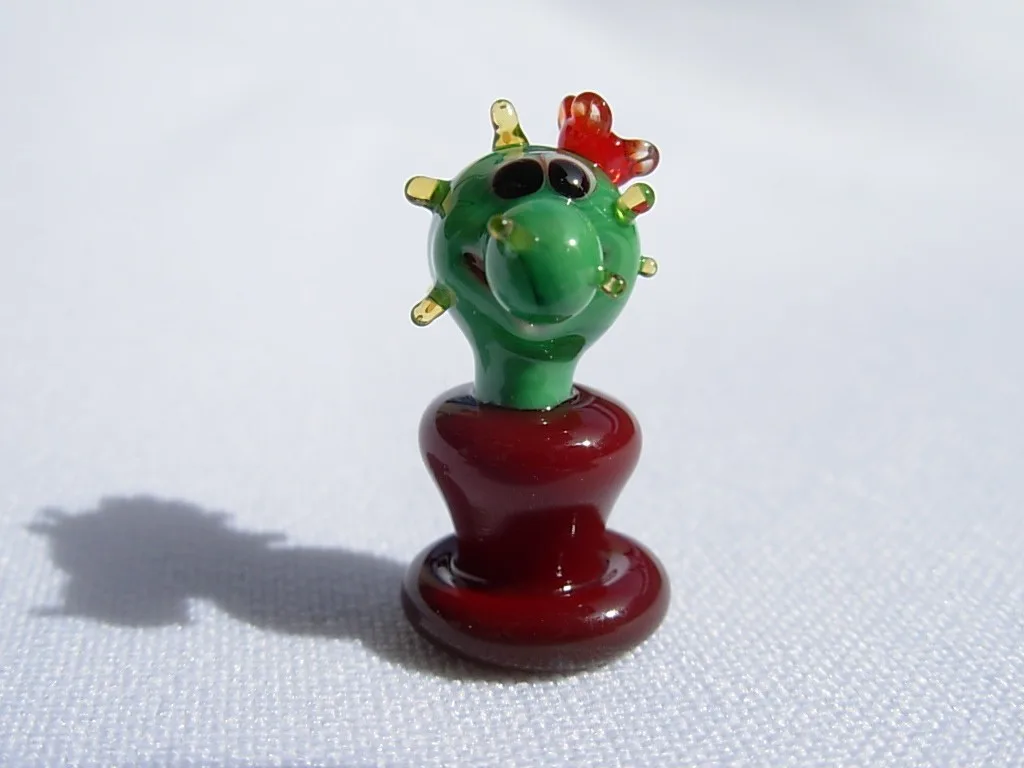 Skleněná figurka kaktusu