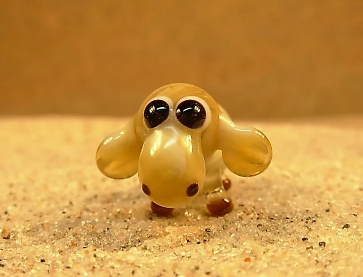 Skleněná figurka ovečky