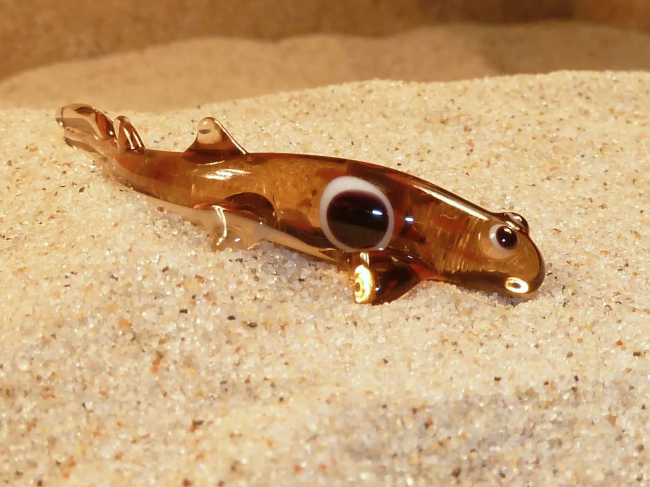 Skleněná figurka žralůčka okatého