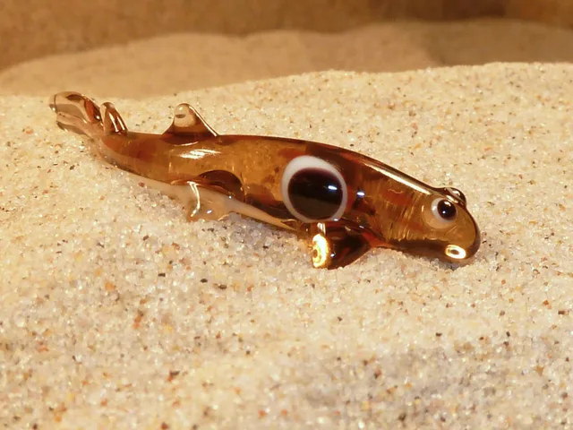 Skleněná figurka žralůčka okatého