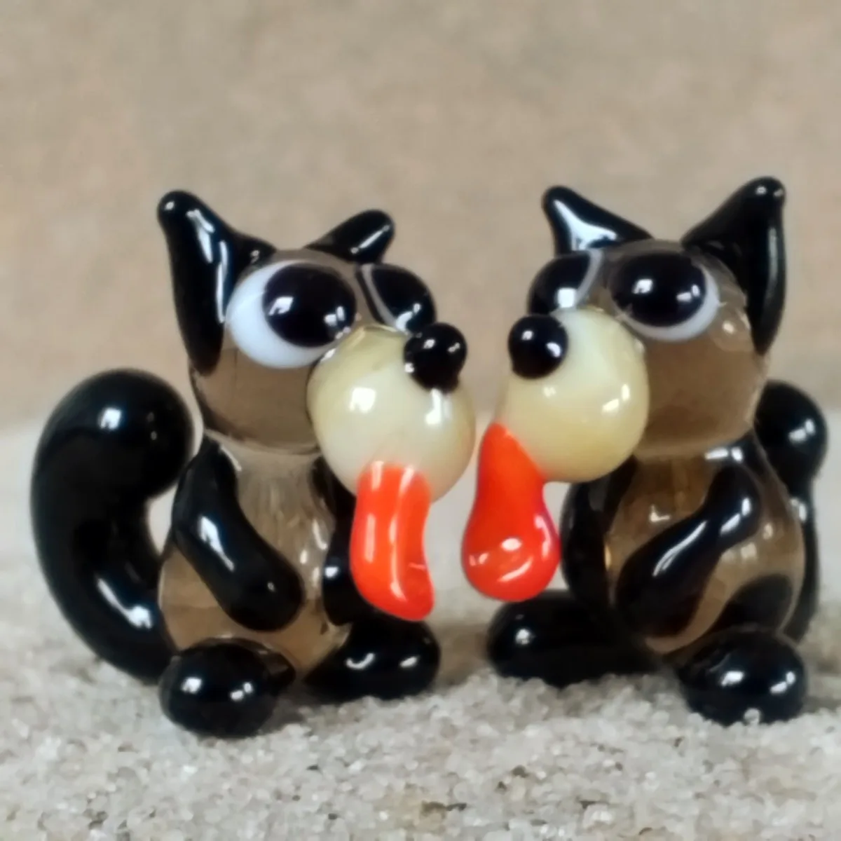 Skleněná figurka vlka