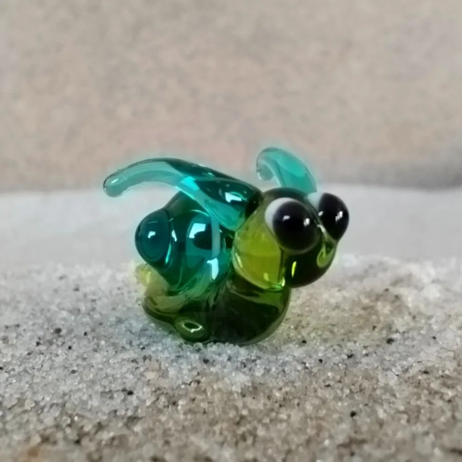 Skleněná figurka zeleného šneka